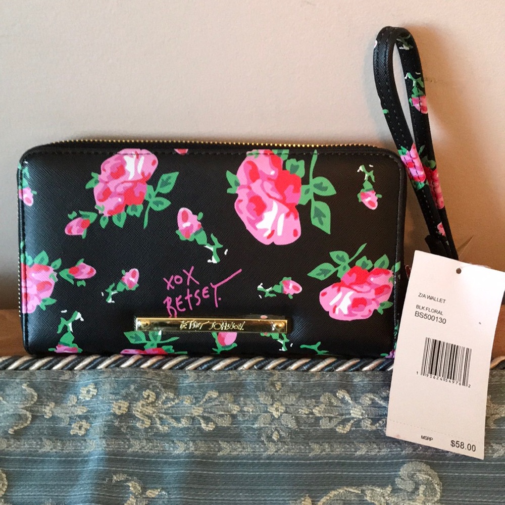 BETSEY JOHNSON WALLET/WRISTLET RETAIL 58.00 NWT - Picture 3 of 8
